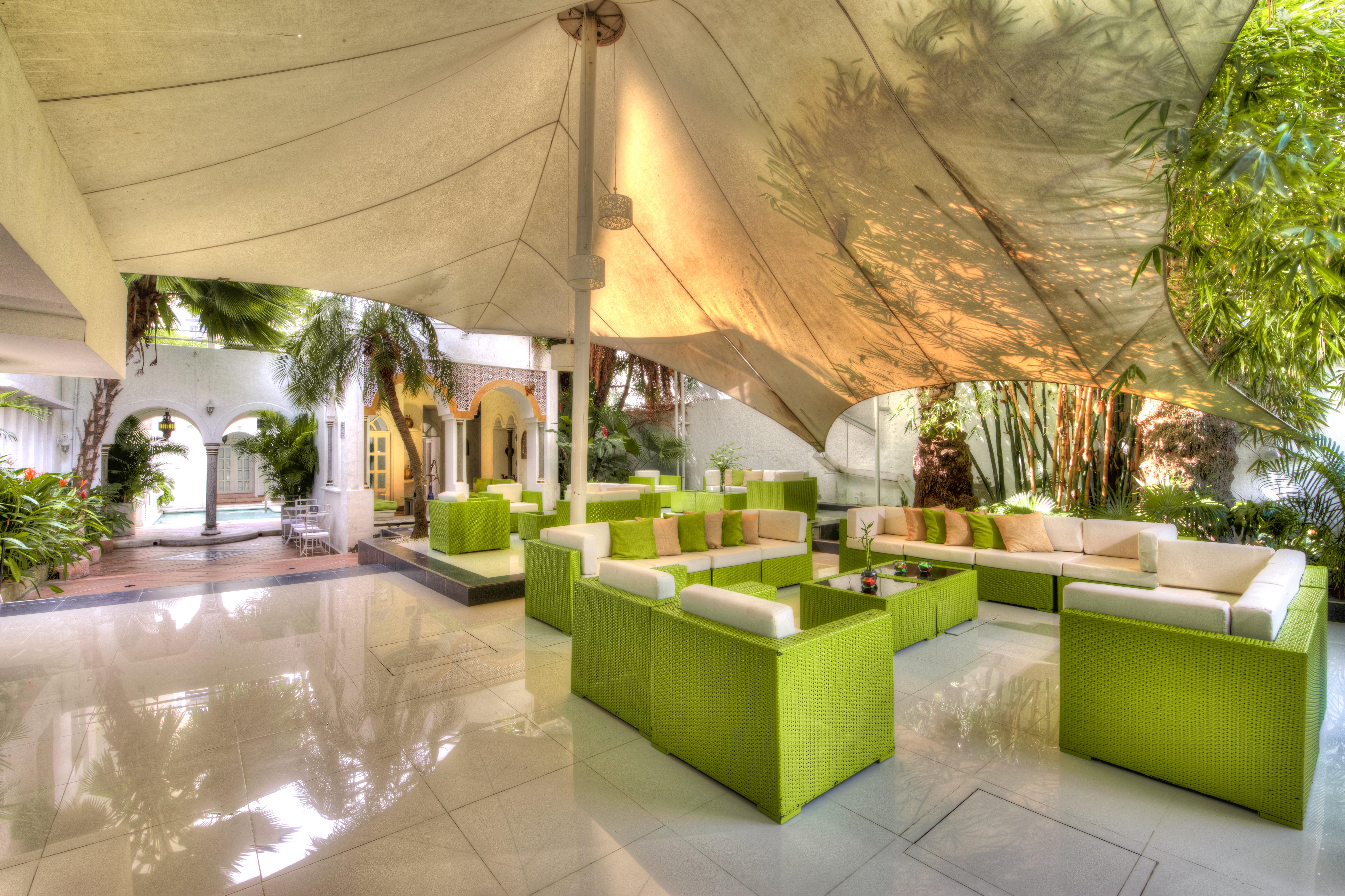 Santorini Hotel 4*