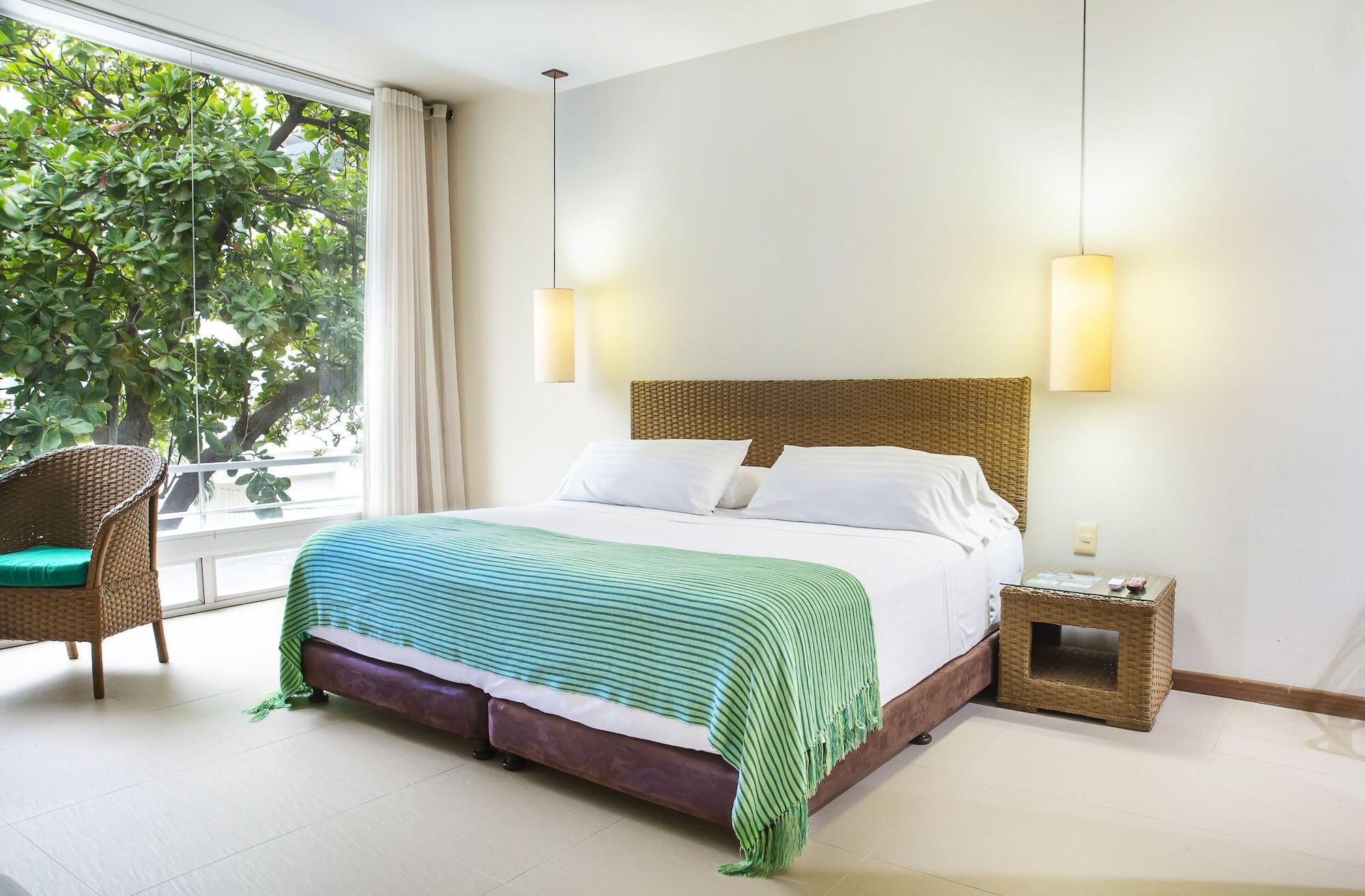 Hotel Santorini 4*